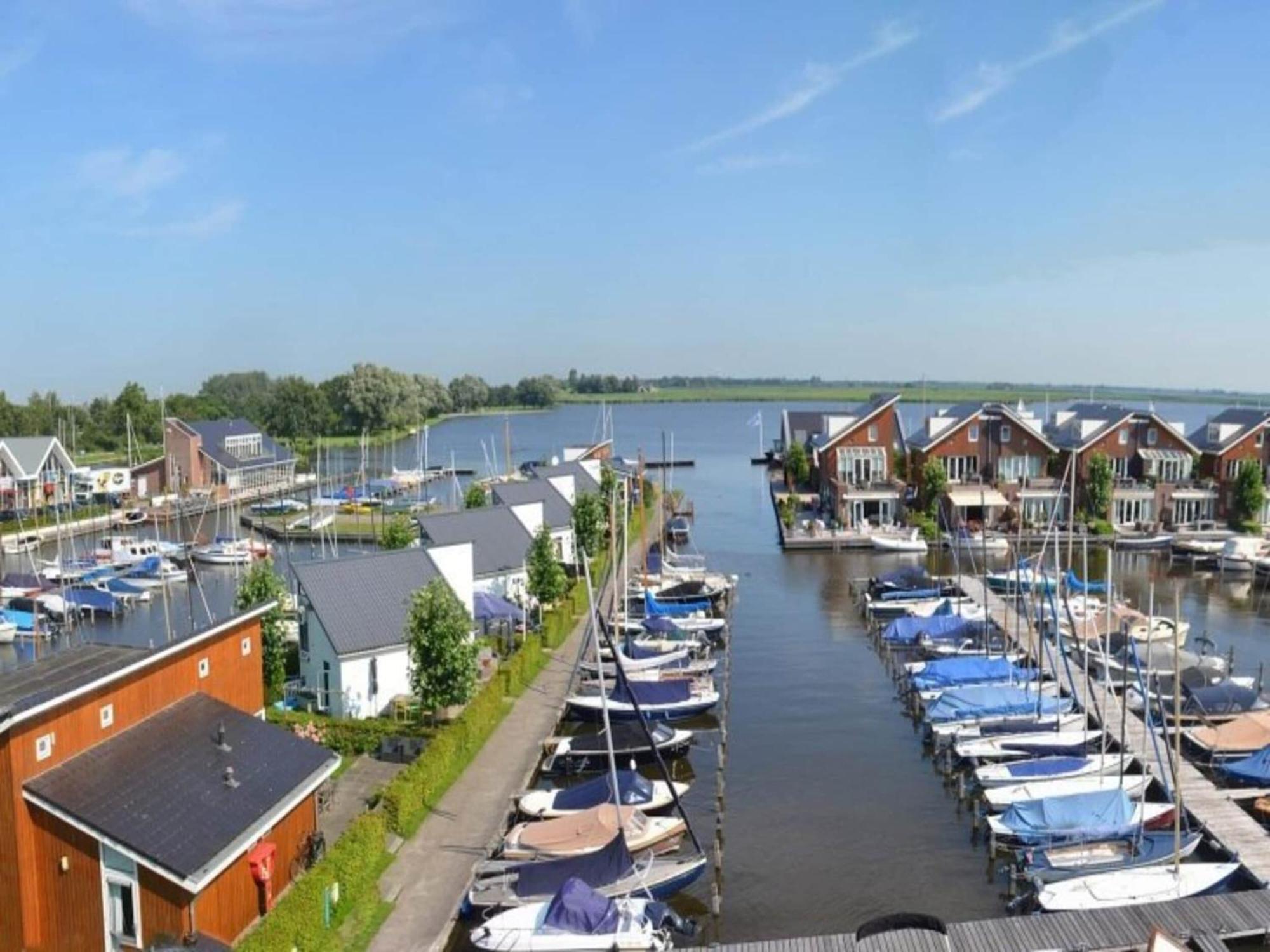Tidy With Dishwasher Close To Amsterdam Apartamento Uitgeest